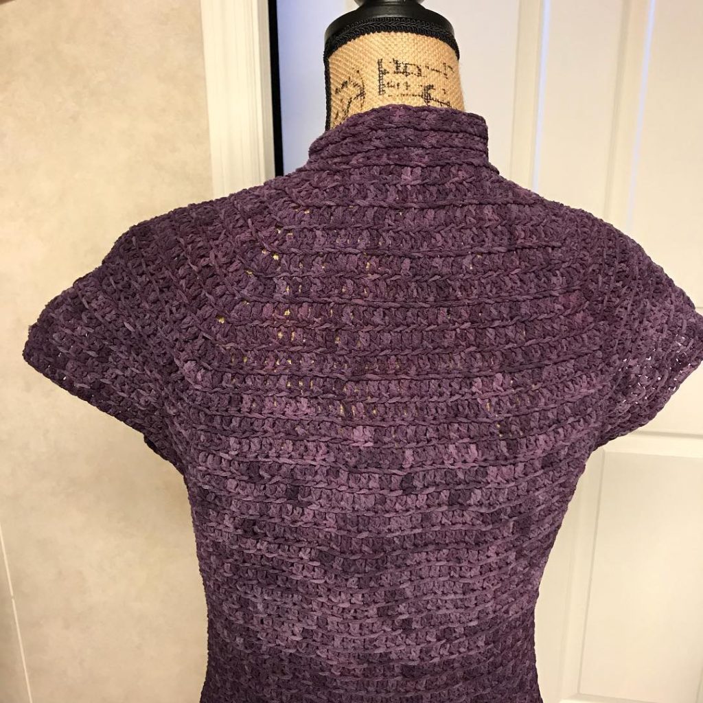 Pattern: Triforce Sweater – Geek Crafty