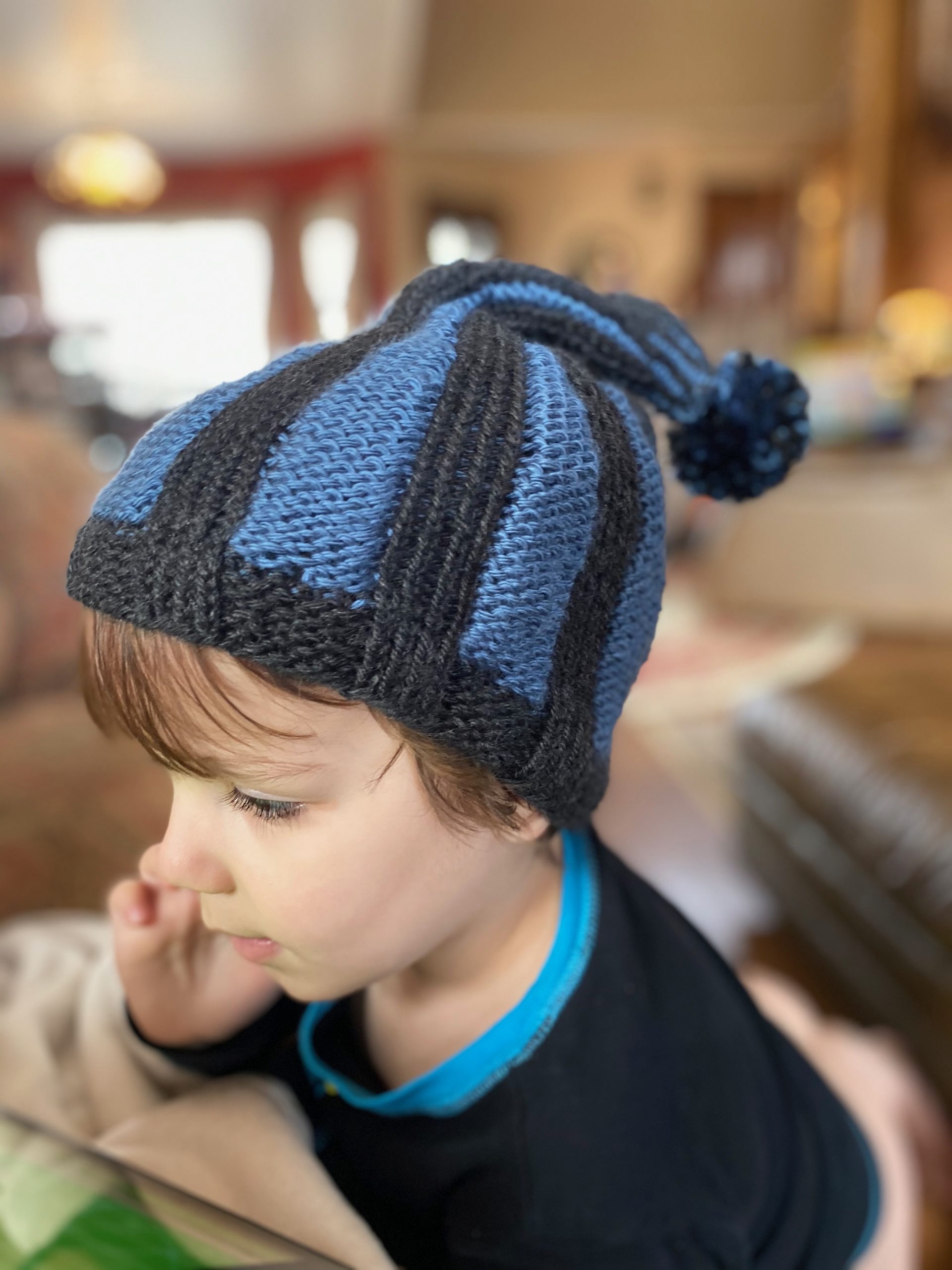 Elf Point: Knit Hat Pattern - Geek Crafty